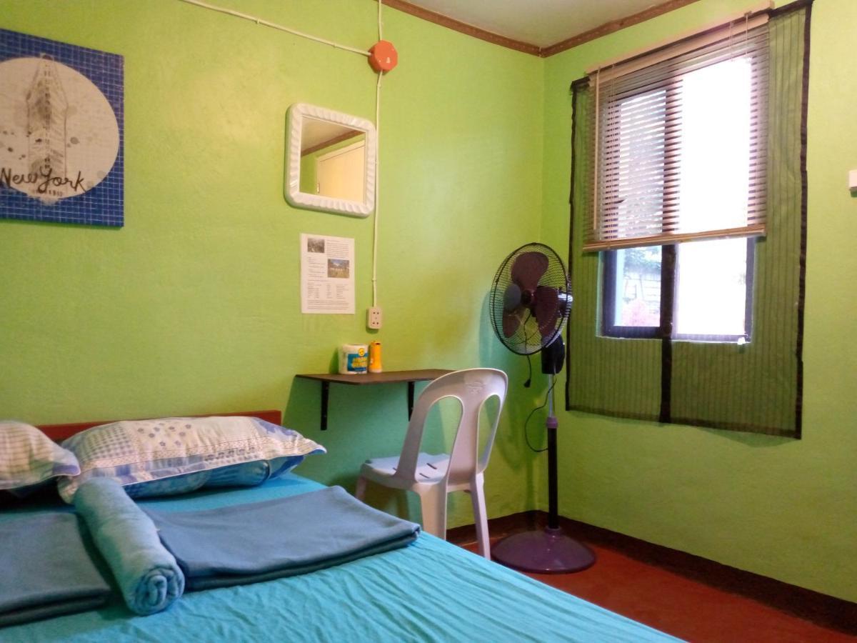 Junjals Backpackers Chalet Bohol Kültér fotó