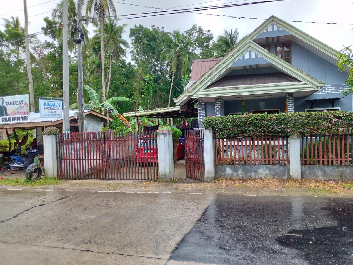Junjals Backpackers Chalet Bohol Kültér fotó