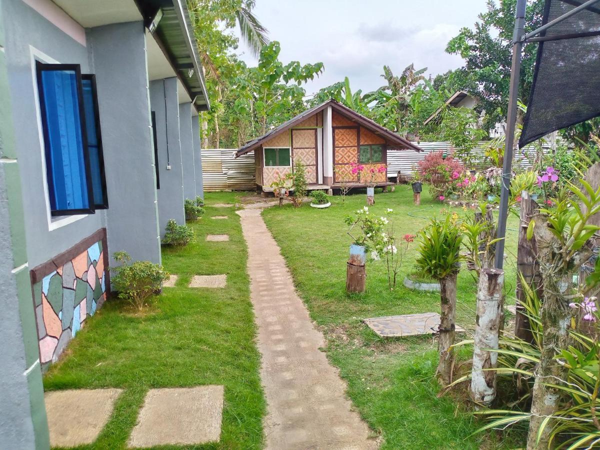 Junjals Backpackers Chalet Bohol Kültér fotó